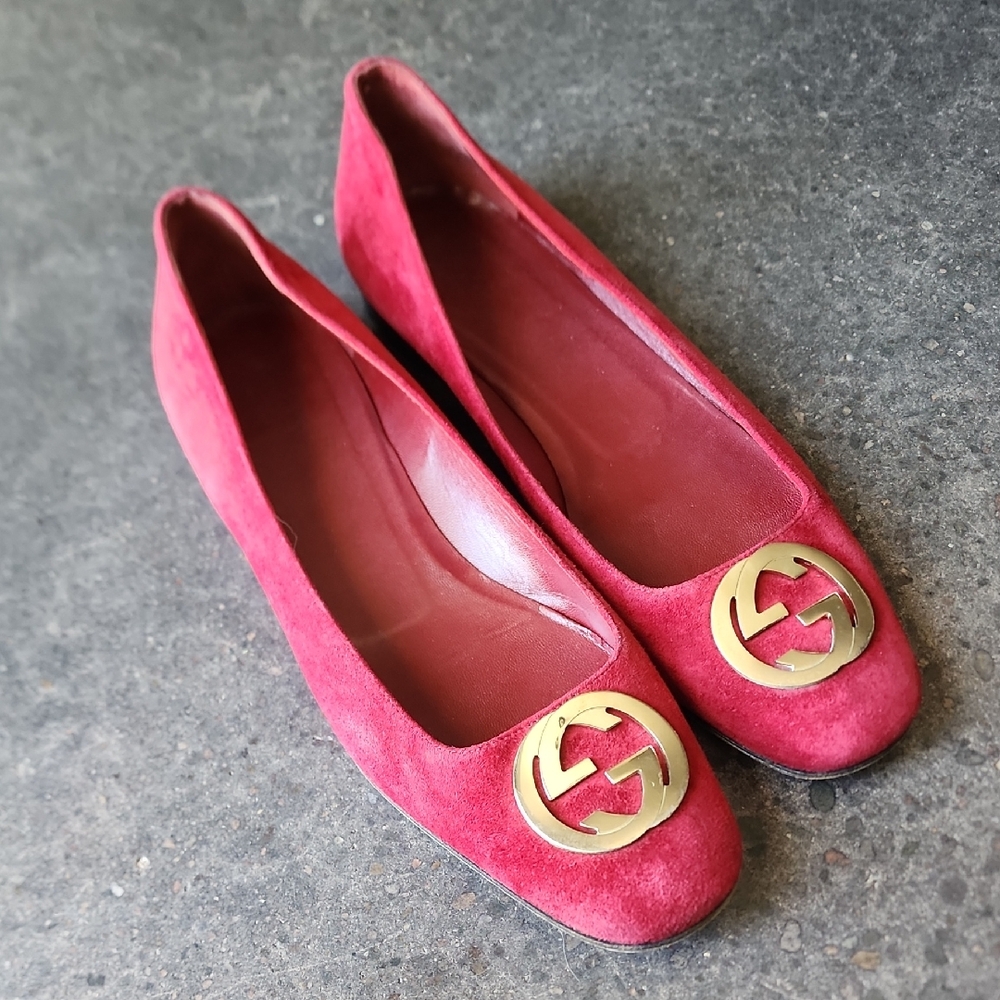 Gucci Red Flats with Gold Medallion